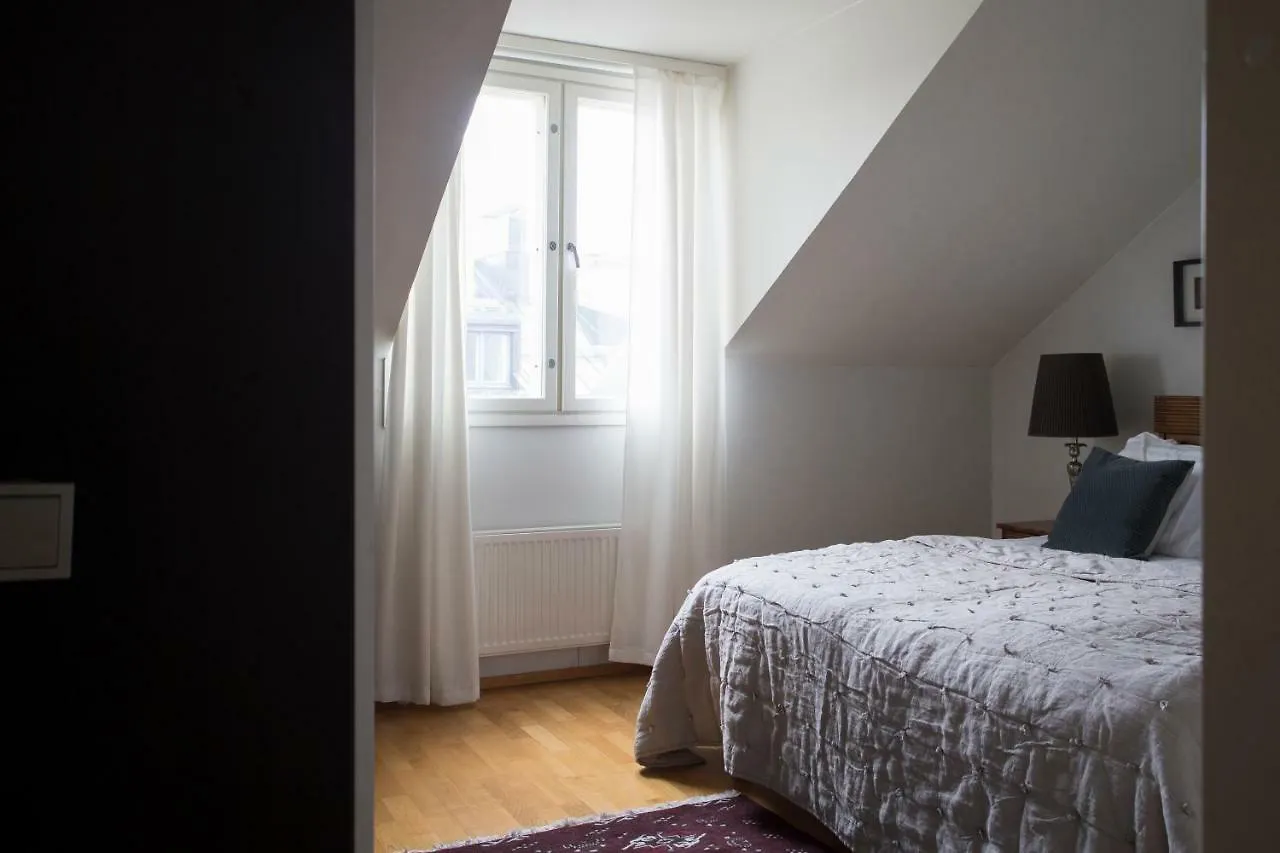 2Ndhomes 2Br City Center Penthouse With Balcony And Sauna Helsinki Finlandia